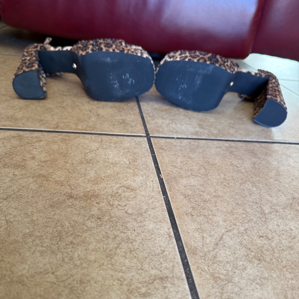 JUST ARRIVED;  Azalea Wang Wilmore Leopard  Rhinestone  Platform SZ 10 Orig $190 - Picture 11 of 15